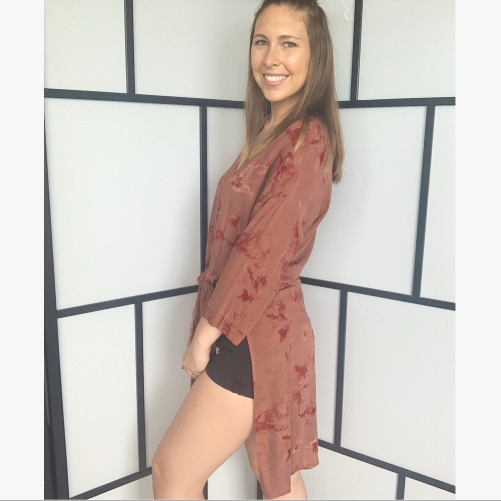 'Rusty' Tie Dye High-Low Top - Picture 8 of 8